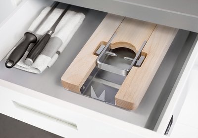 Lojamonero S, folded and stored in a kitchen drawer